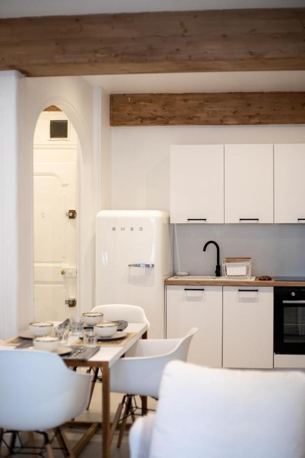 "L'Historique" - Charmant Appartement En Centre-Ville Historique Chambery Bagian luar foto